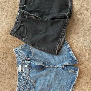 Zara mom jeans high rise size 4 blue and black bundle